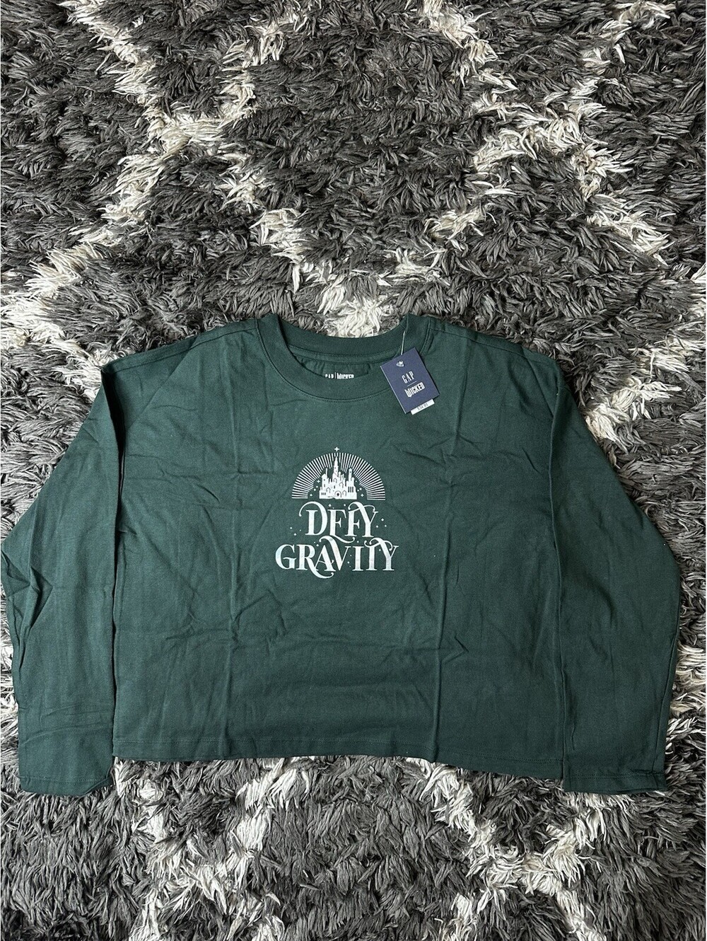 NWT Gap Wicked Broadway Musical Defy Gravity Crop Long Sleeve Shirt Green XXL
